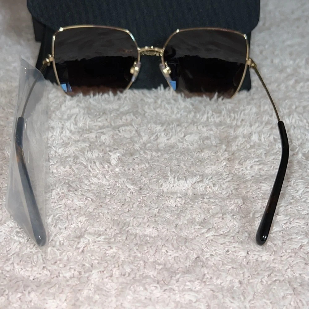 Nwt dolce & gabbana sunglasses